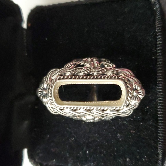 Sterling Silver 925 Illusion Setting Ring - Picture 2 of 7